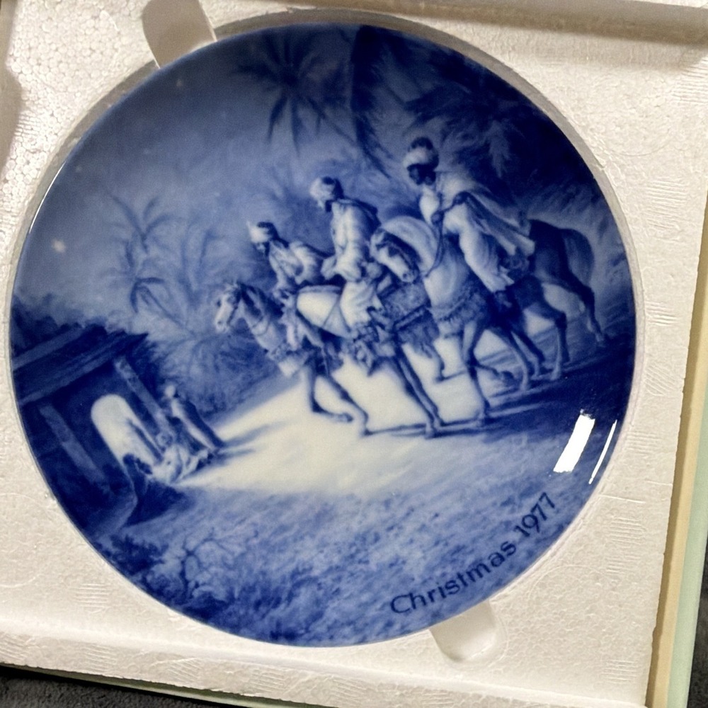 Kaiser Porcelain 1977 Christmas Plate The Three Kings Toni Schoener West Germany